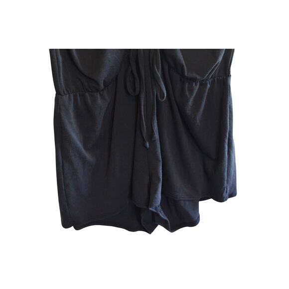 Salt + Cove Juniors' V-Neck Front-Cinch Sleeveless Romper In Black - Picture 3 of 5